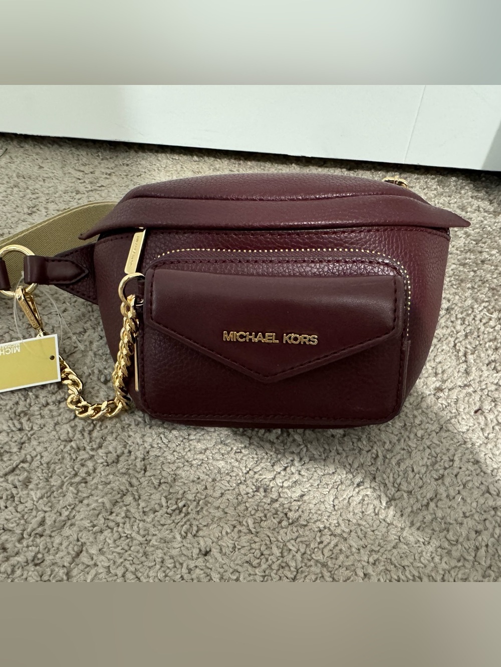 Beautiful Michael Kors burgundy leather waist belt Maisie bag belt bum new